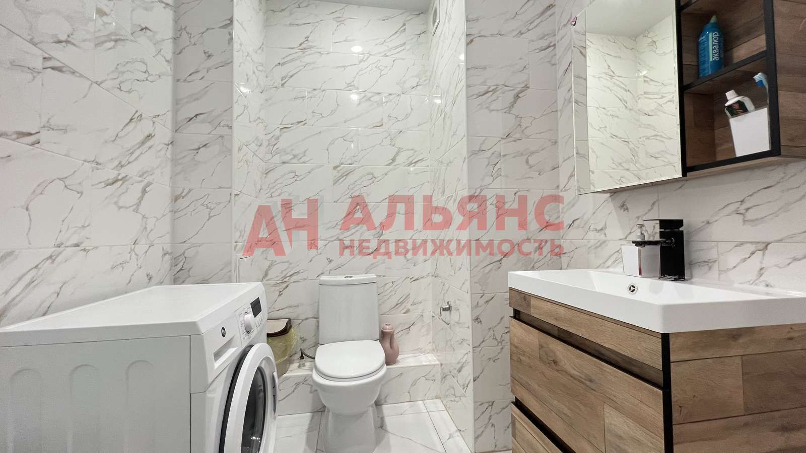 Продажа 3-комнатной квартиры, Самара, Петра Алабина улица,  2