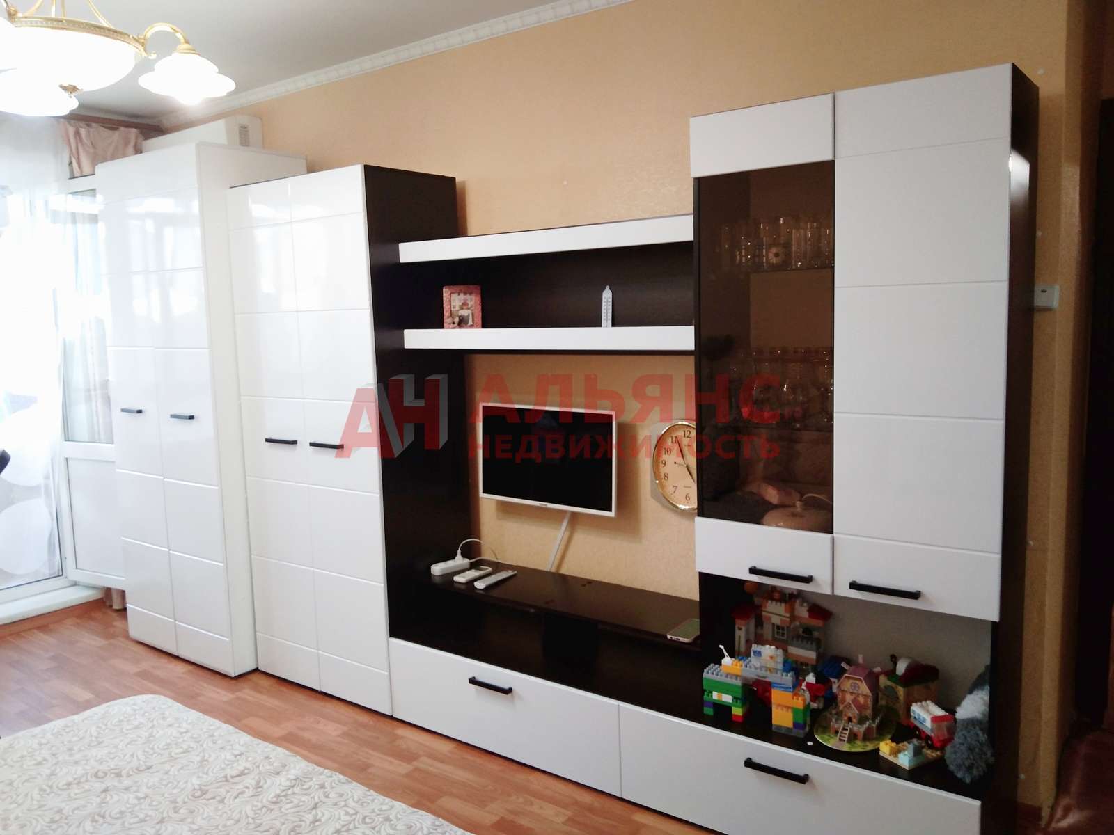 Продажа 3-комнатной квартиры, Самара, Черемшанская улица,  224