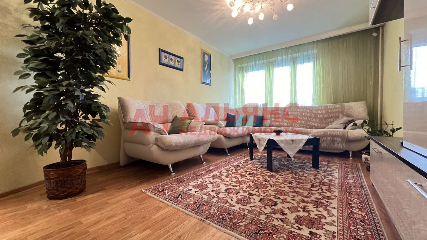 Продажа 3-комнатной квартиры, Самара, Агибалова улица,  70