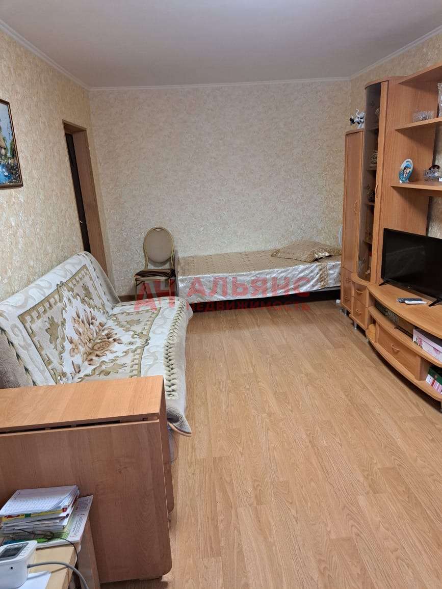 Продажа 1-комнатной квартиры, Самара, 15-й квартал,  9