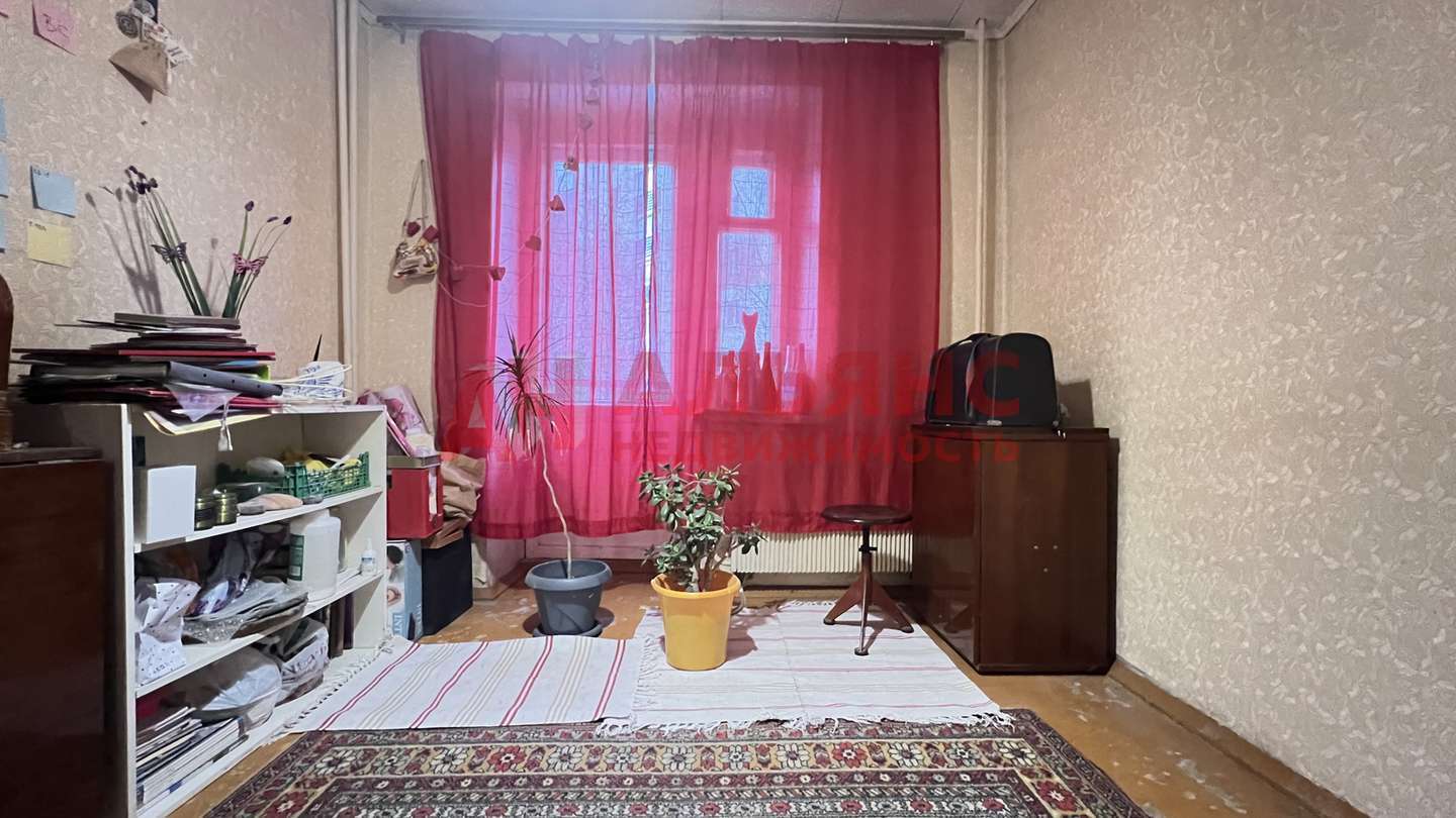 Продажа 4-комнатной квартиры, Самара, Черемшанская улица,  139