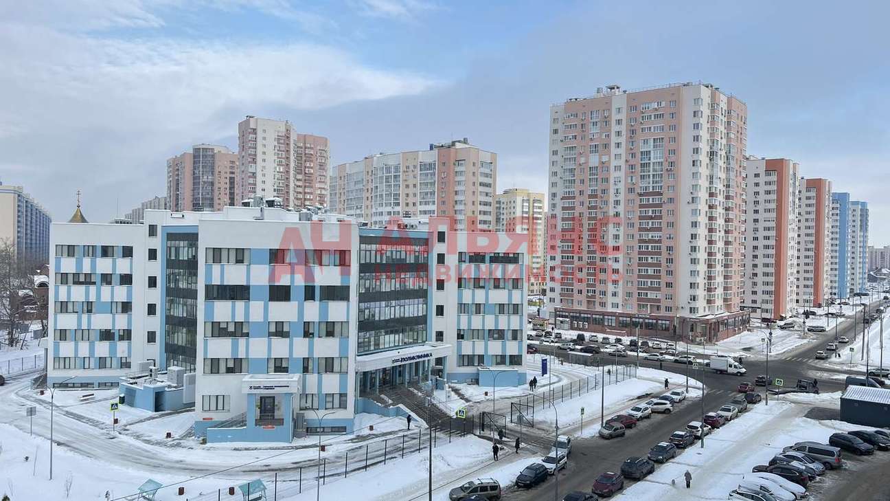 Продажа 3-комнатной квартиры, Самара, Петра Алабина улица,  2