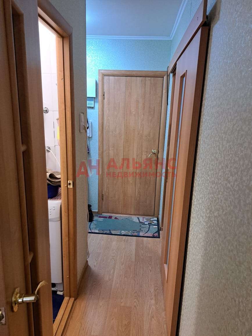 Продажа 1-комнатной квартиры, Самара, 15-й квартал,  9