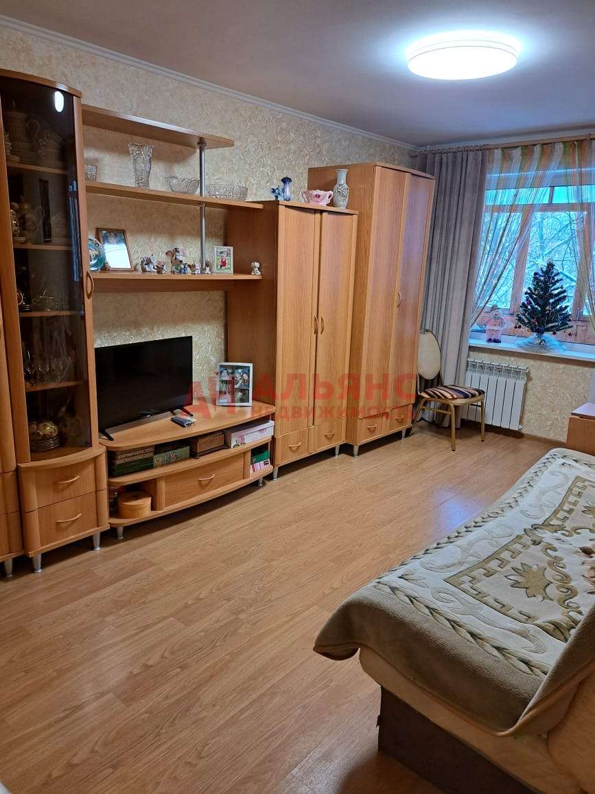 Продажа 1-комнатной квартиры, Самара, 15-й квартал,  9