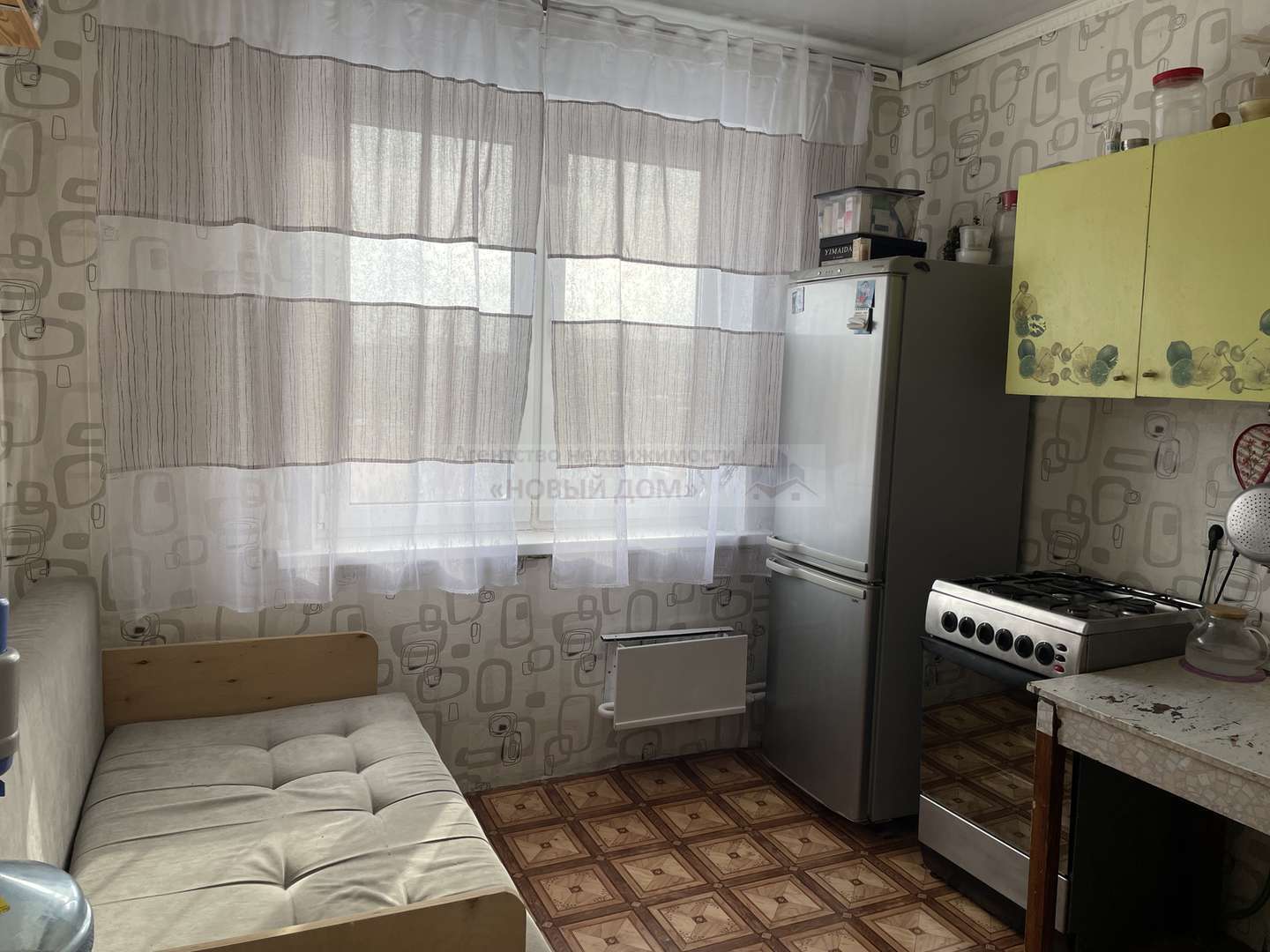 Продажа 2-комнатной квартиры, Новокуйбышевск, Дзержинского улица,  47