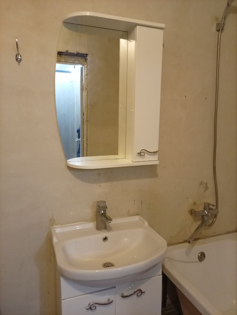 Продажа 1-комнатной квартиры, Тольятти, Ленинградская улица,  68