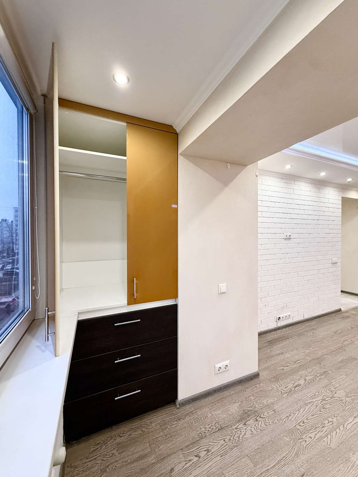 Продажа 2-комнатной квартиры, Тольятти, Лизы Чайкиной улица,  46