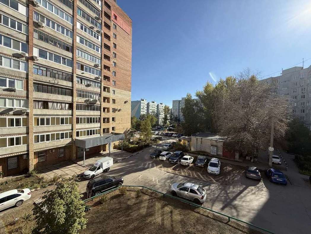 Продажа 4-комнатной квартиры, Тольятти, Лизы Чайкиной улица,  46