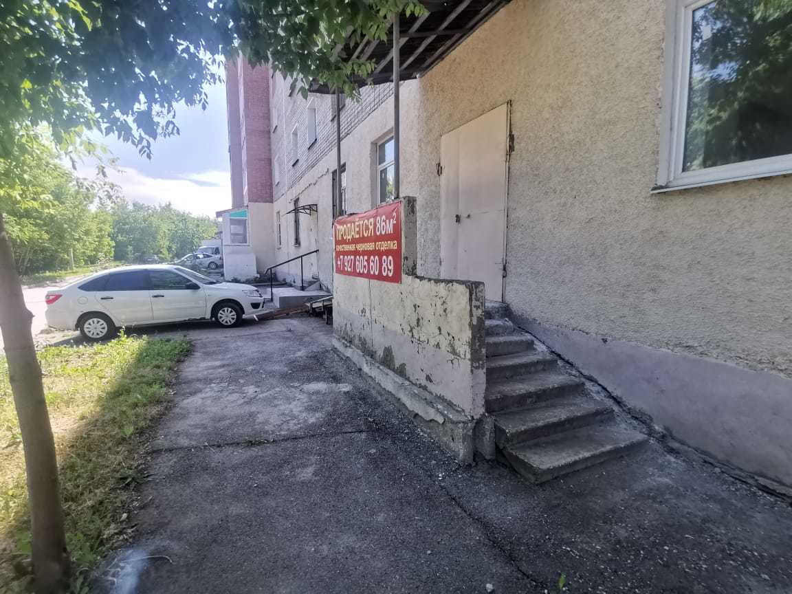 Продажа коммерческой недвижимости, 86м <sup>2</sup>, Жигулевск, Оборонная улица,  42