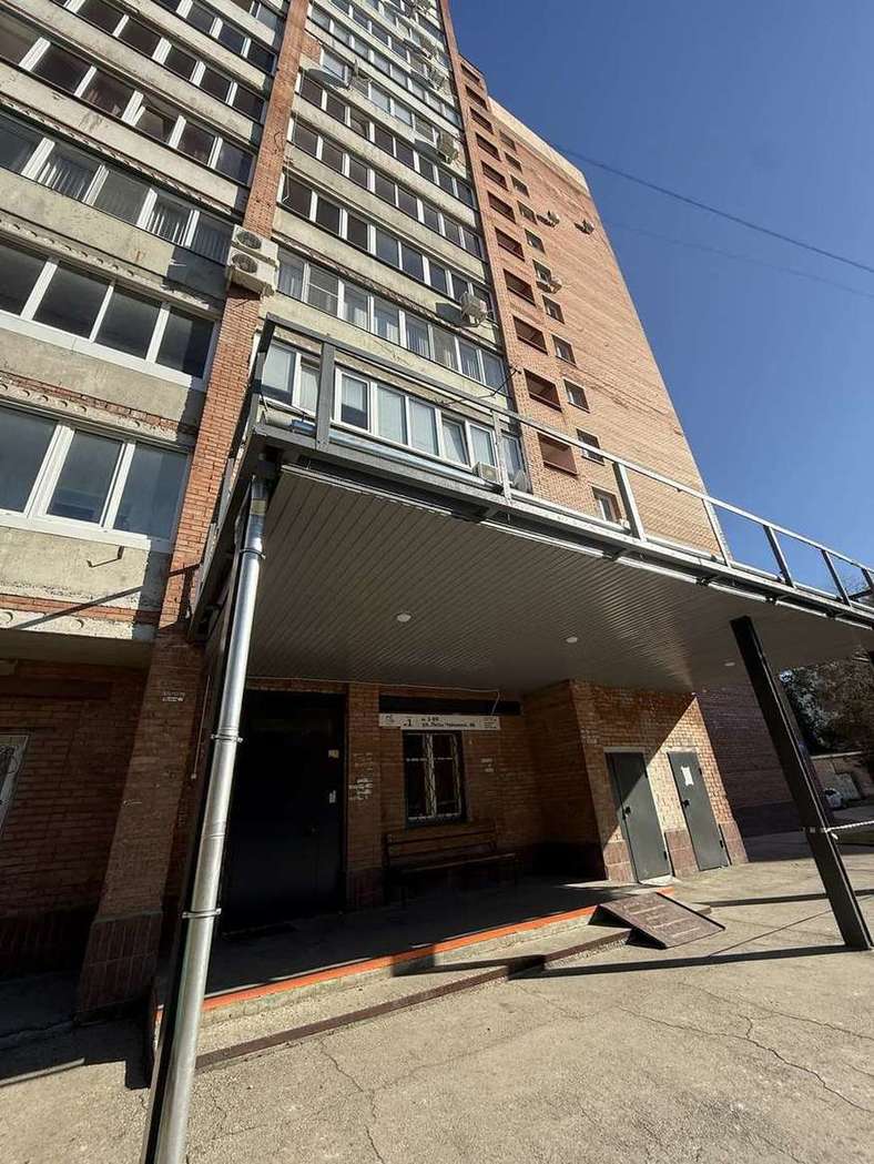 Продажа 4-комнатной квартиры, Тольятти, Лизы Чайкиной улица,  46