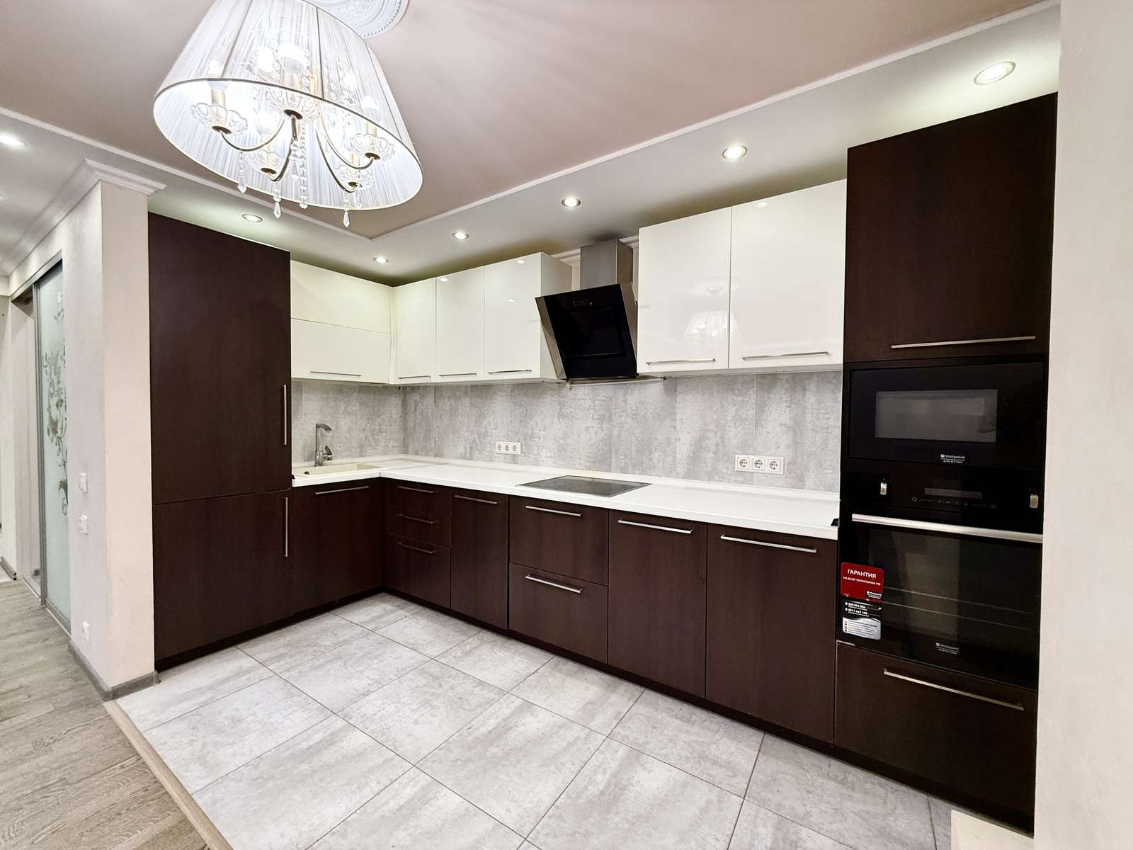 Продажа 2-комнатной квартиры, Тольятти, Лизы Чайкиной улица,  46