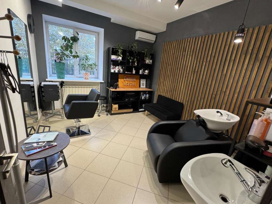 Продажа коммерческой недвижимости, 182м <sup>2</sup>, Тольятти, Маршала Жукова улица,  29а