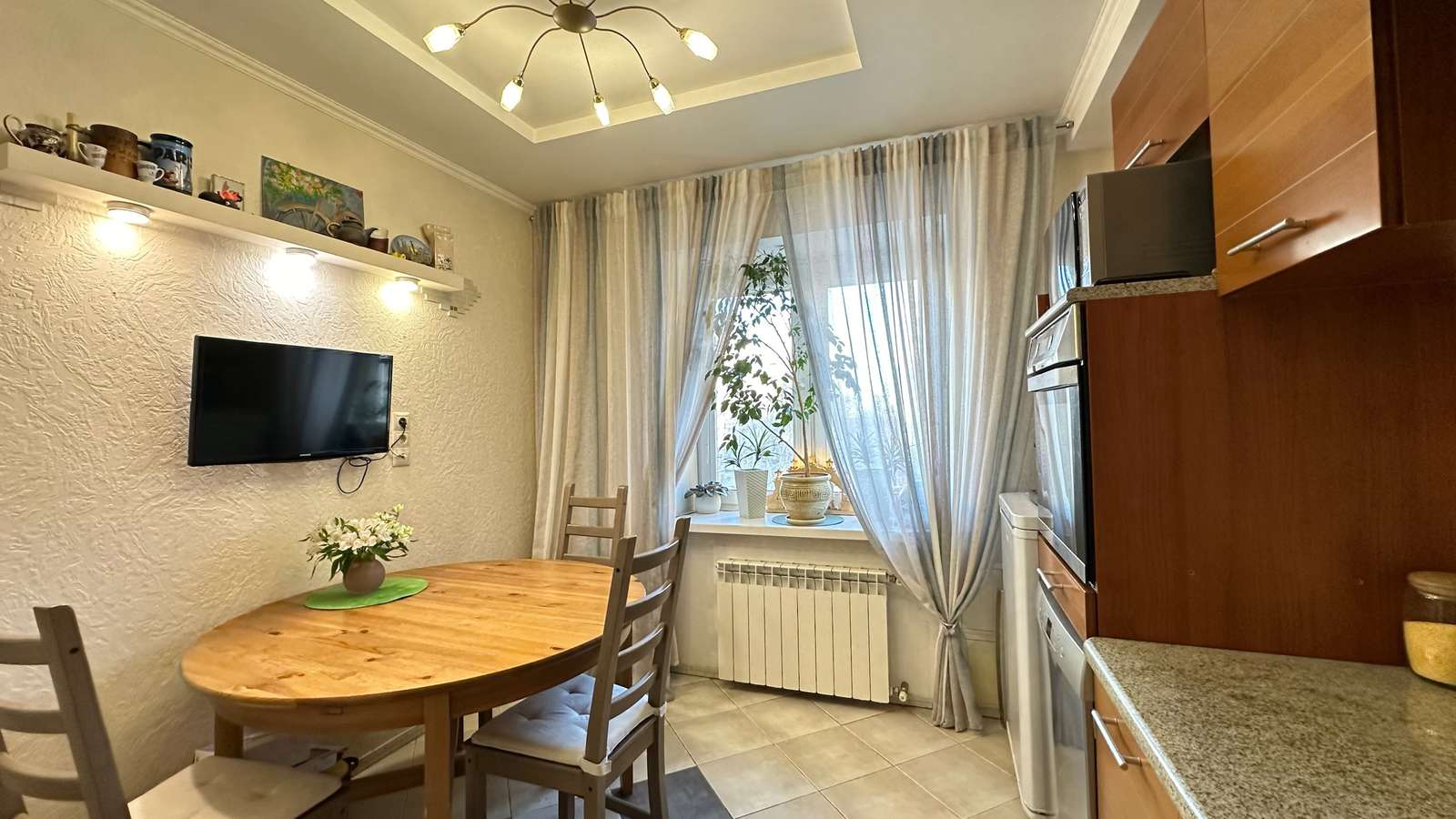 Продажа 3-комнатной квартиры, Тольятти, Баныкина улица,  16кА