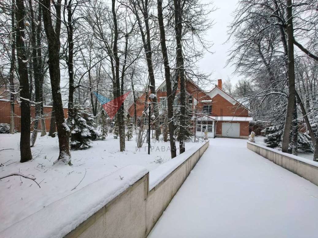 Продажа дома, 975м <sup>2</sup>, 30 сот., Самара, Студеный Овраг улица,  10а