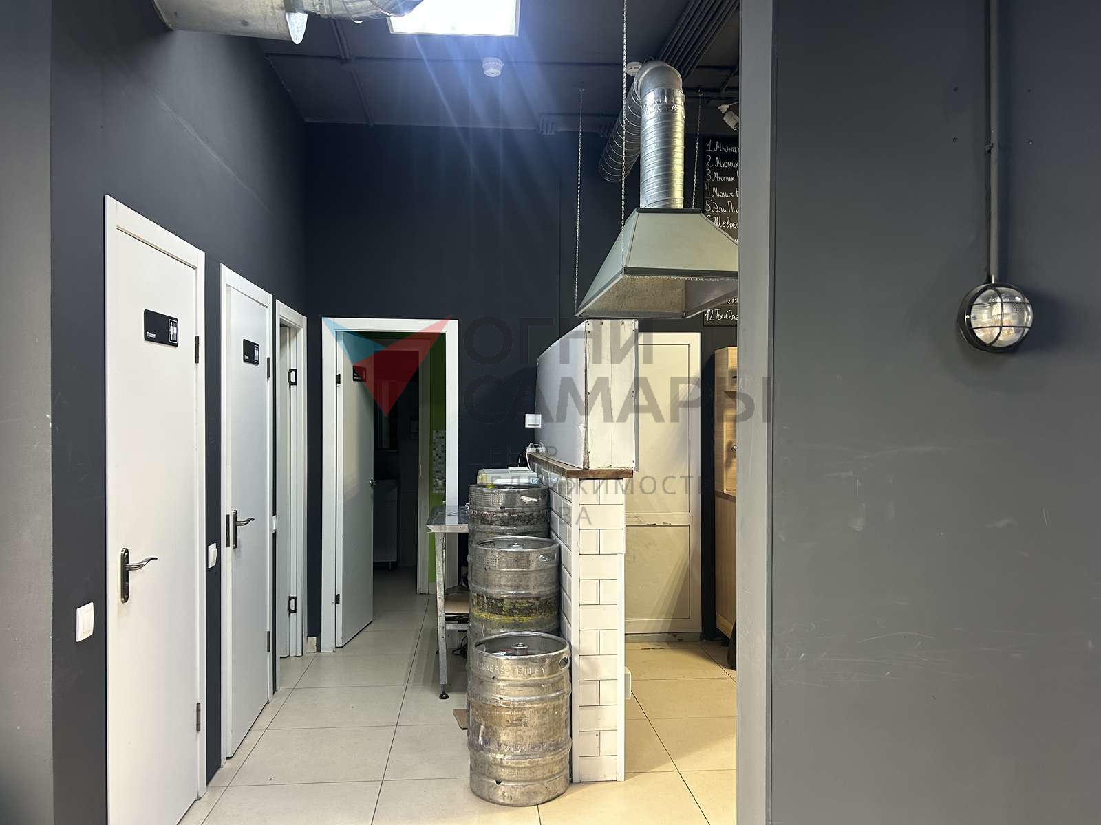 Аренда коммерческой недвижимости, 100м <sup>2</sup>, Самара, Мичурина улица,  149