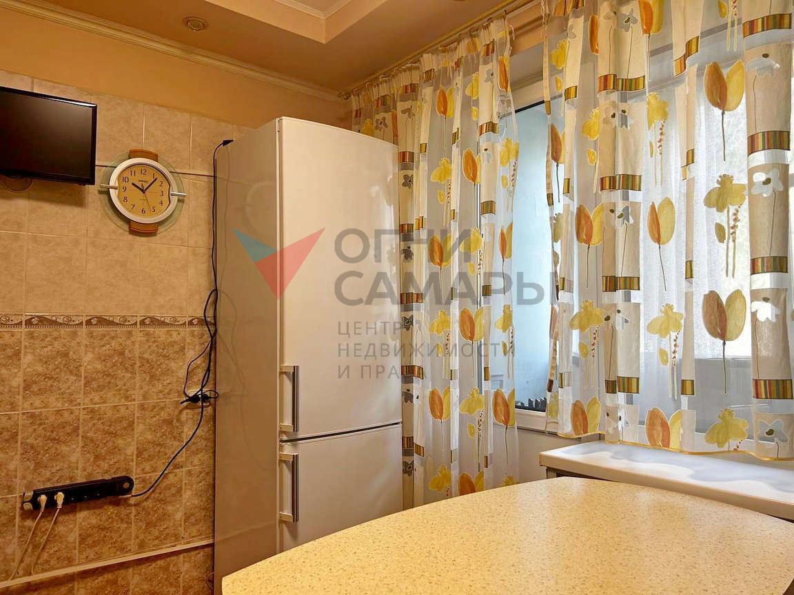 Продажа 3-комнатной квартиры, Самара, Демократическая улица,  12/120