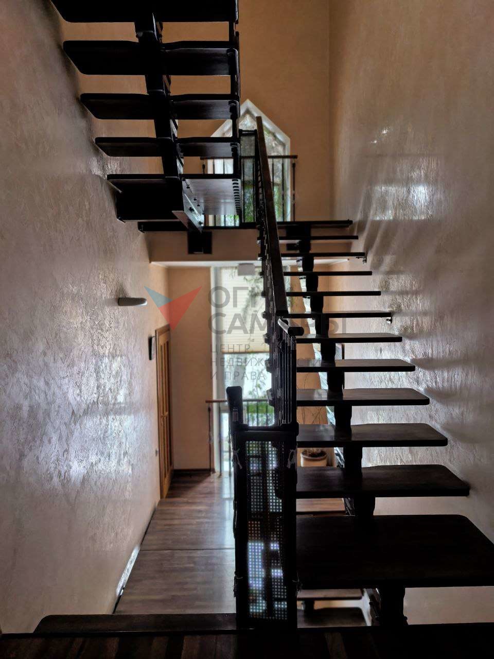 Продажа дома, 975м <sup>2</sup>, 30 сот., Самара, Студеный Овраг улица,  10а