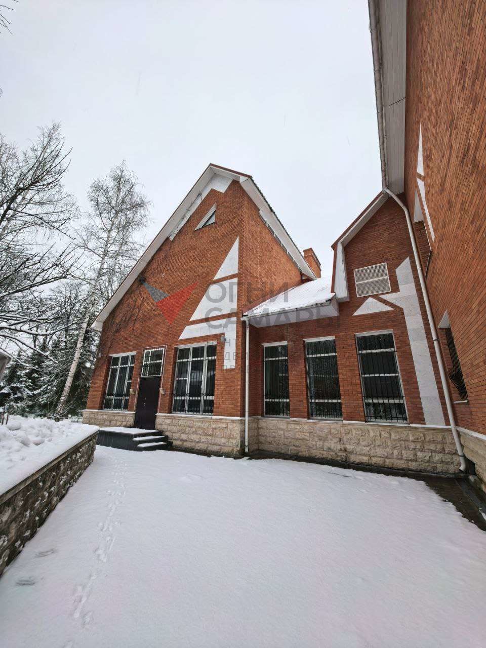 Продажа дома, 975м <sup>2</sup>, 30 сот., Самара, Студеный Овраг улица,  10а