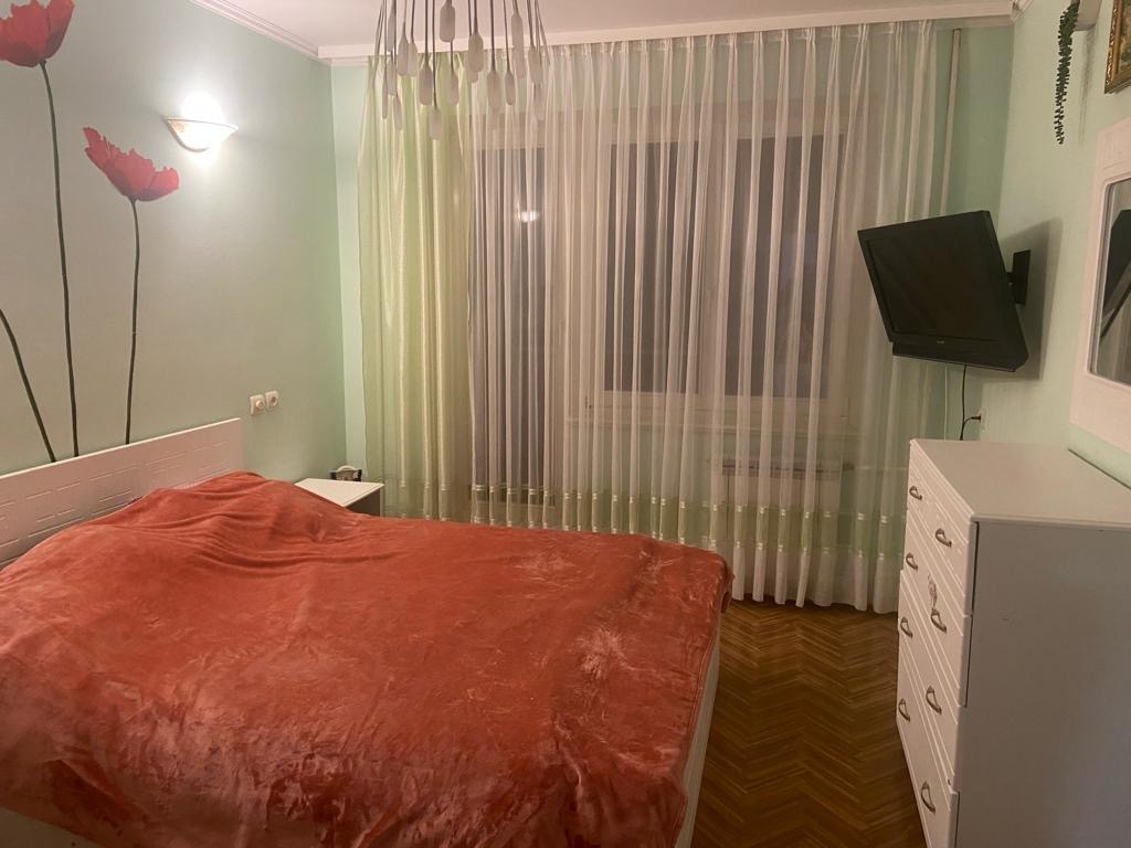 Продажа 3-комнатной квартиры, Тольятти, Автостроителей улица,  36