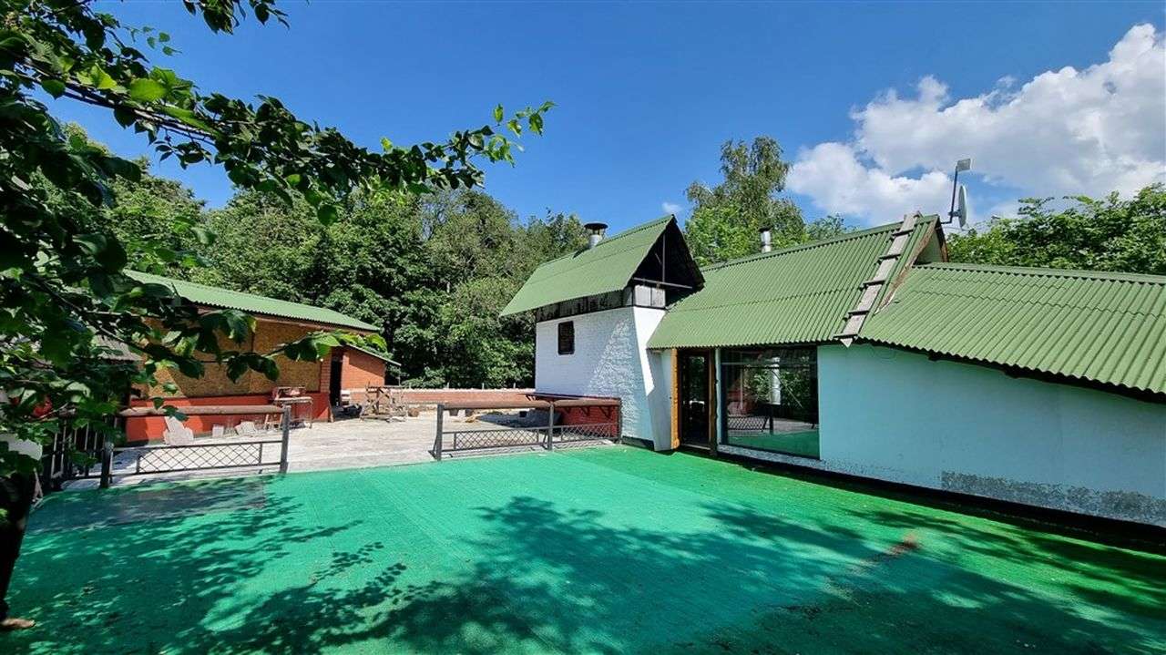 Продажа коммерческой недвижимости, 1700м <sup>2</sup>, Жигули, Советская улица,  116