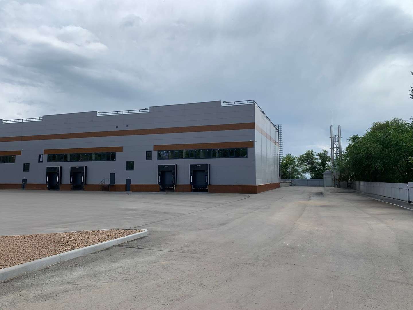 Аренда коммерческой недвижимости, 1043м <sup>2</sup>, Самара, Партизанская улица,  141