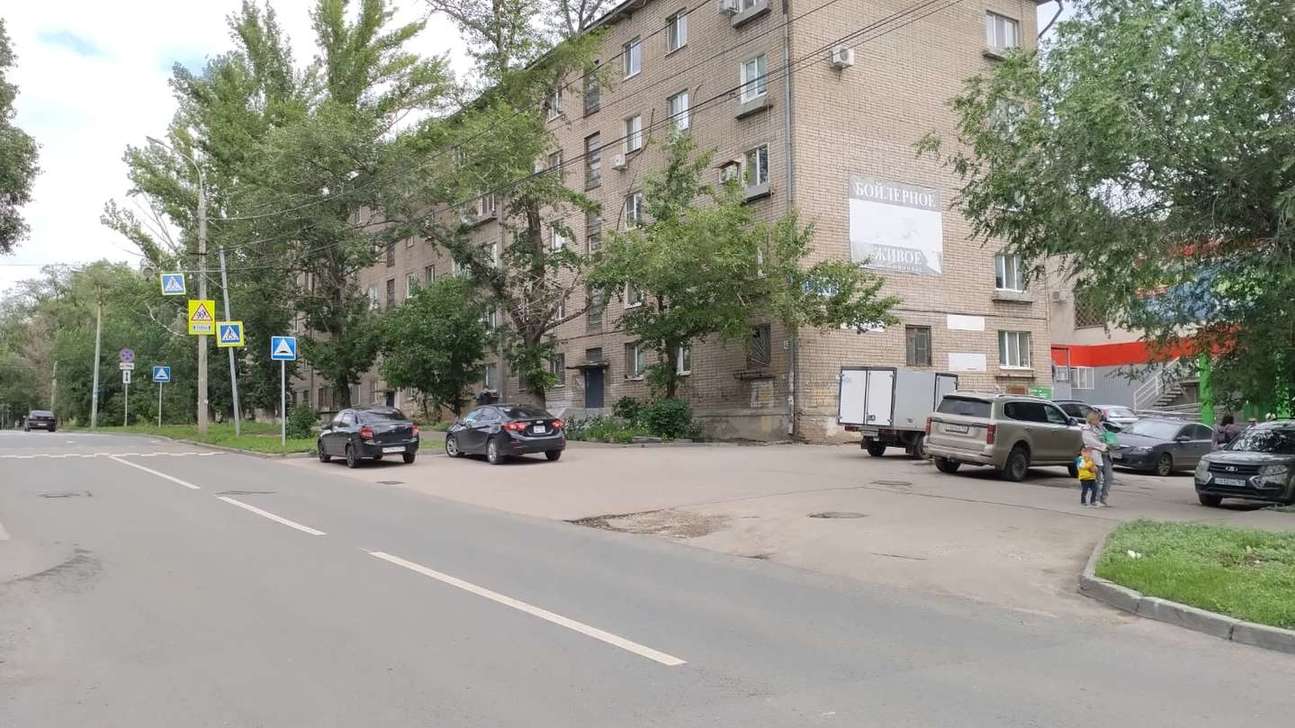 Продажа коммерческой недвижимости, 1356м <sup>2</sup>, Самара, Запорожская улица,  43