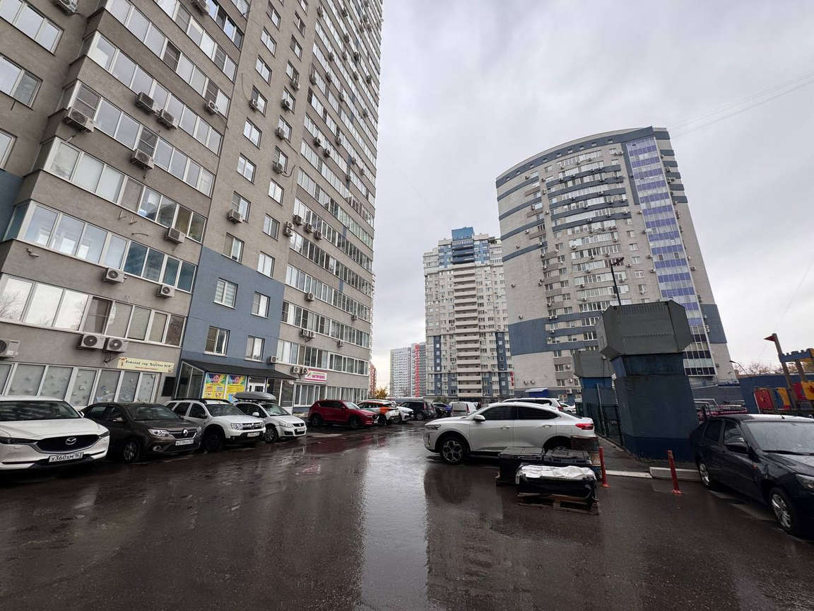 Продажа коммерческой недвижимости, 378м <sup>2</sup>, Самара, Ново-Садовая улица,  106М