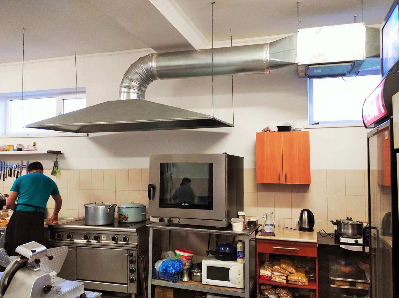 Аренда коммерческой недвижимости, 1400м <sup>2</sup>, Самара, Кабановская улица,  48/50