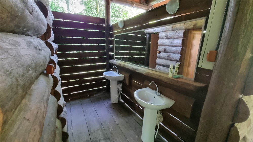 Продажа коммерческой недвижимости, 1700м <sup>2</sup>, Жигули, Советская улица,  116