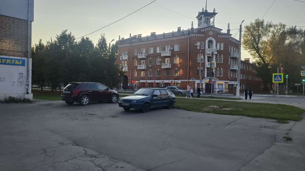 Аренда коммерческой недвижимости, 501м <sup>2</sup>, Чапаевск, Пионерская улица,  2а