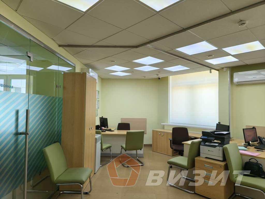 Аренда коммерческой недвижимости, 272м <sup>2</sup>, Новокуйбышевск, Молодежная улица,  1