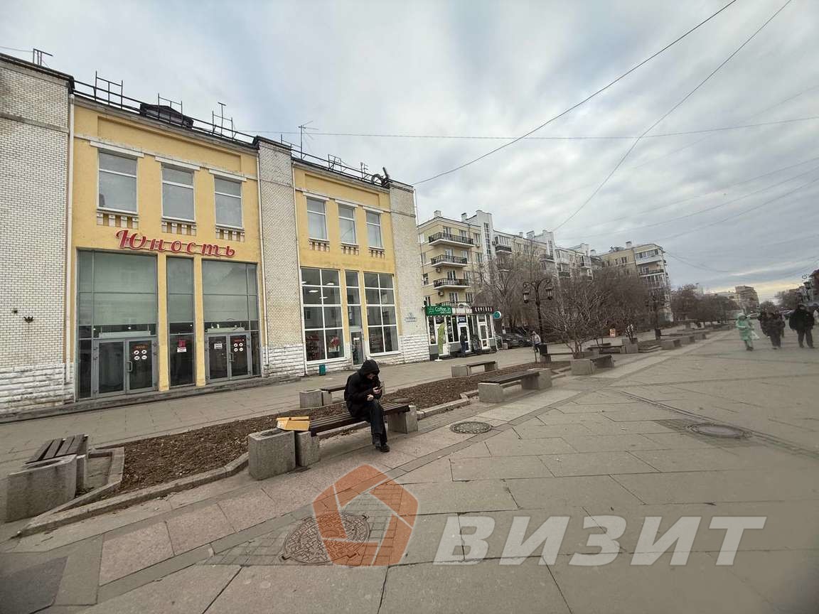 Продажа коммерческой недвижимости, 1300м <sup>2</sup>, Самара, Ленинградская улица,  68