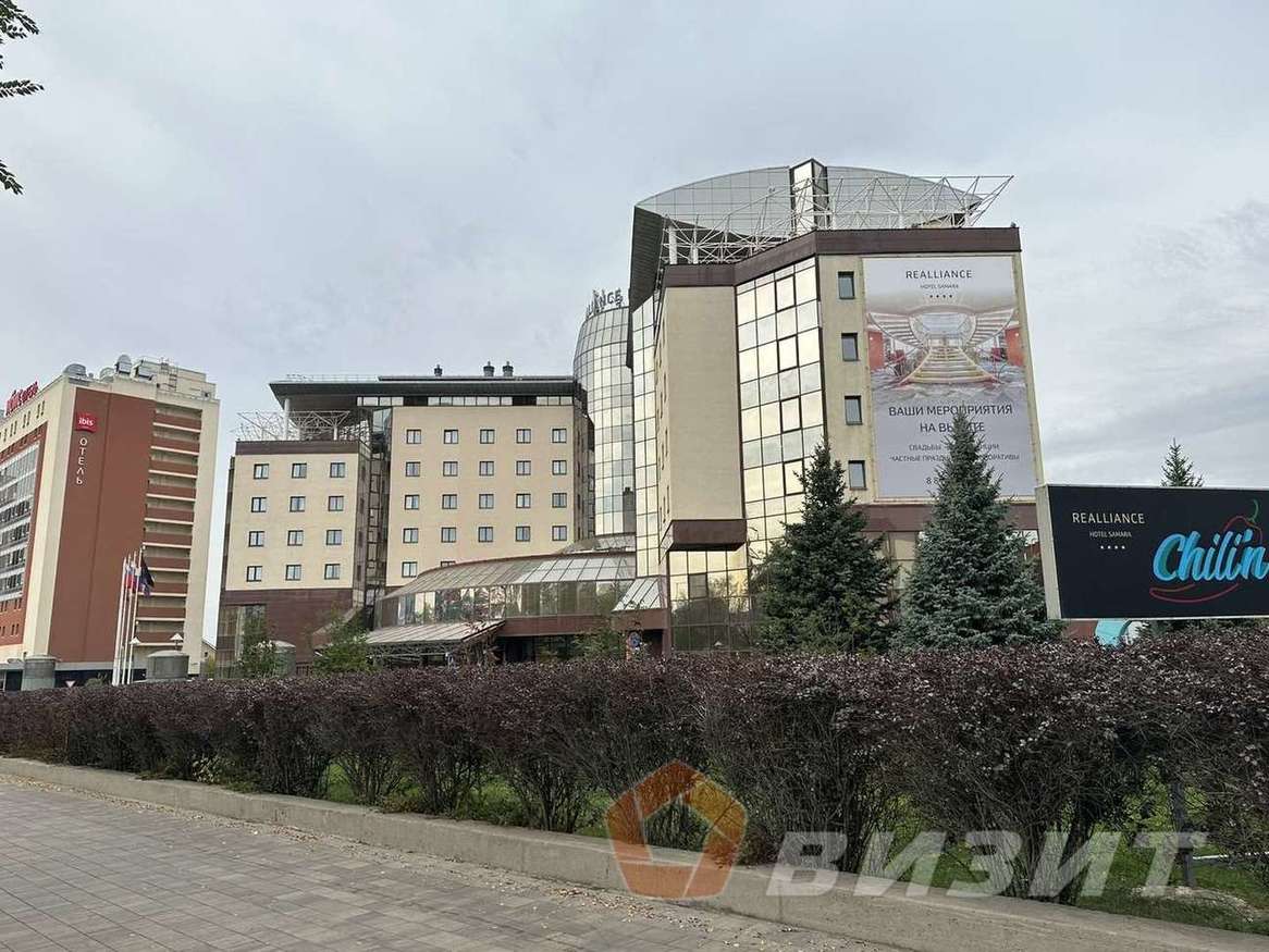 Продажа коммерческой недвижимости, 980м <sup>2</sup>, Самара, 3-я просека,  64