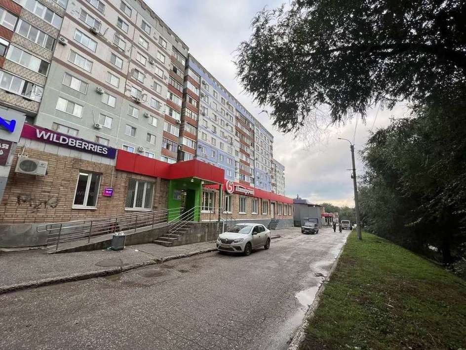 Продажа коммерческой недвижимости, 430м <sup>2</sup>, Новокуйбышевск, Дзержинского улица,  45