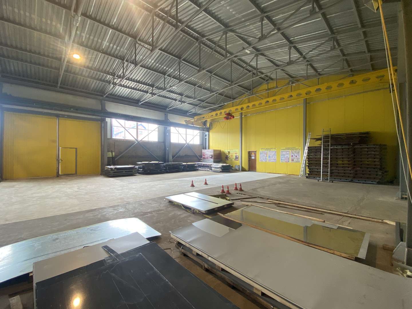 Аренда коммерческой недвижимости, 300м <sup>2</sup>, Самара, Береговая улица,  3А