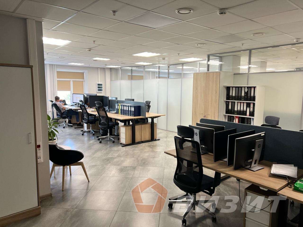 Аренда коммерческой недвижимости, 850м <sup>2</sup>, Самара, Мичурина улица,  21