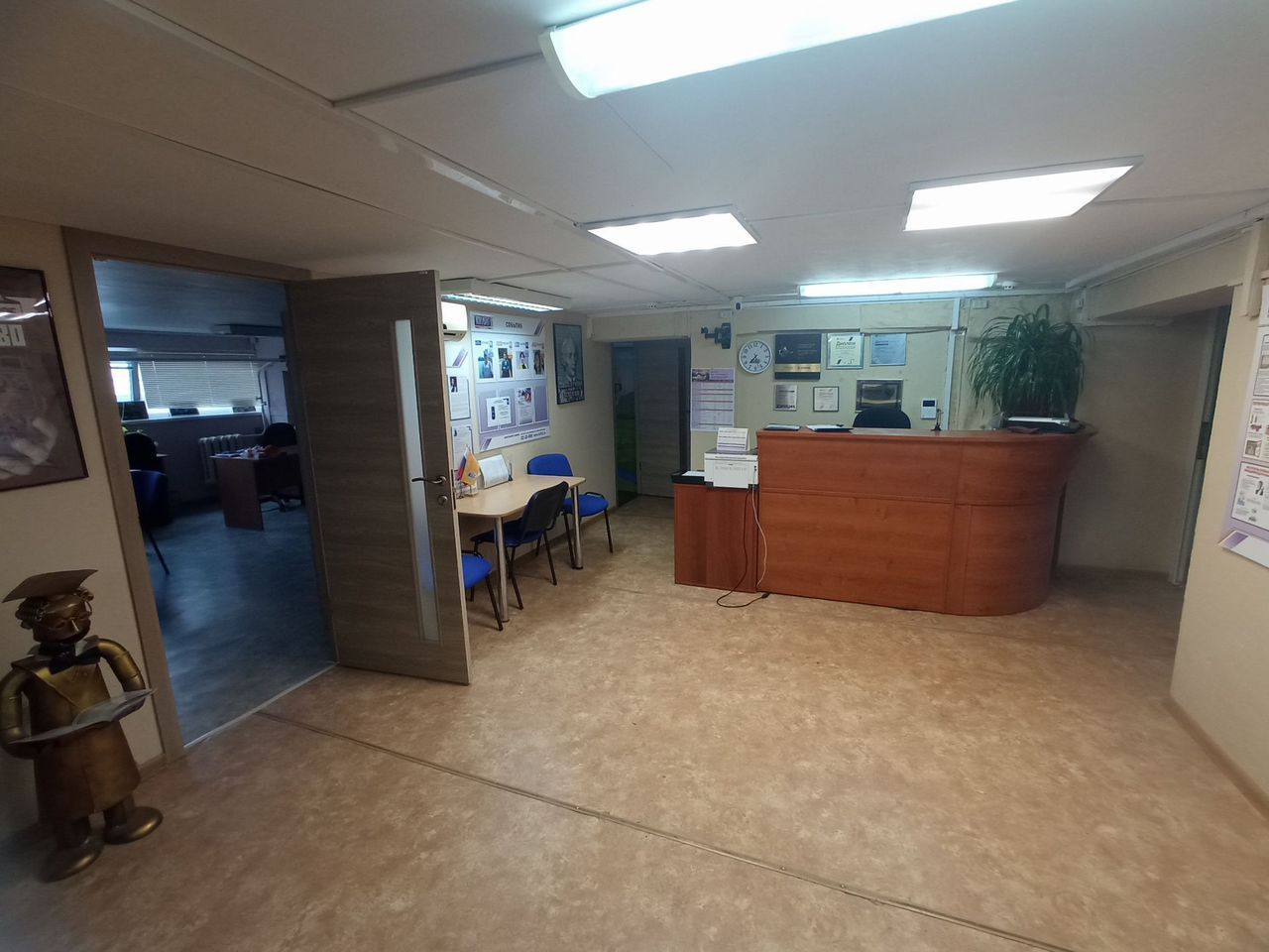 Продажа коммерческой недвижимости, 650м <sup>2</sup>, Самара, Аэродромная улица,  45А