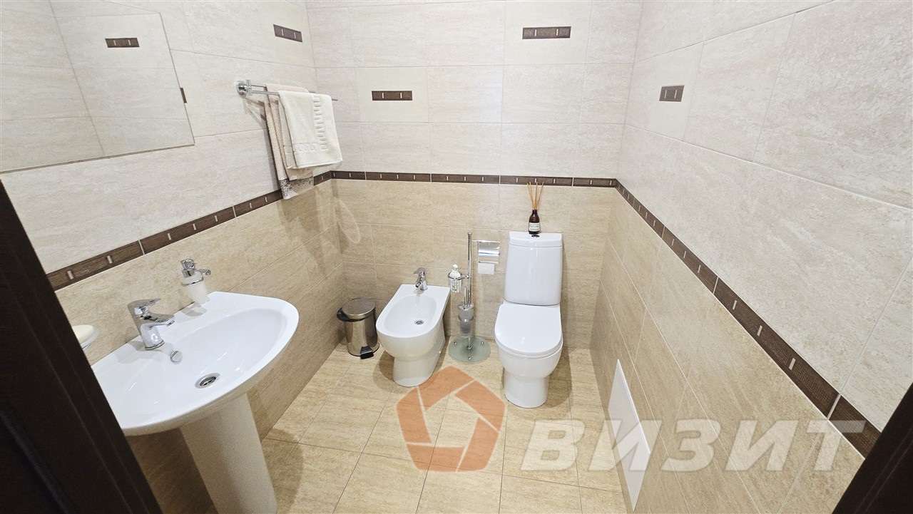 Аренда коммерческой недвижимости, 180м <sup>2</sup>, Самара, Молодогвардейская улица,  176