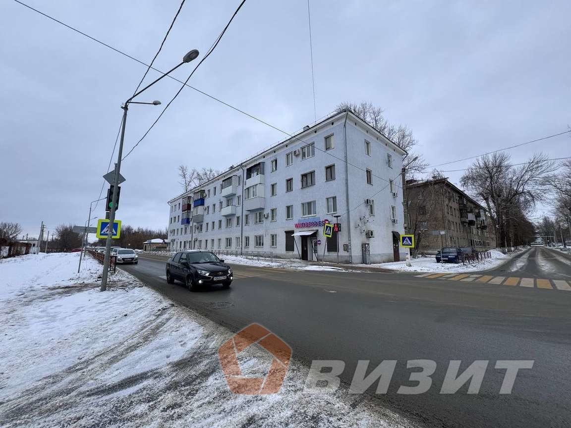 Продажа коммерческой недвижимости, 70м <sup>2</sup>, Чапаевск, Железнодорожная улица,  1