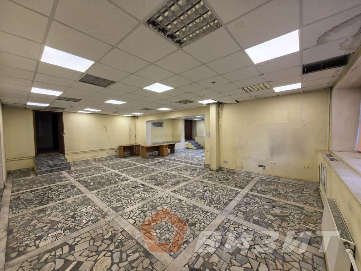 Продажа коммерческой недвижимости, 570м <sup>2</sup>, Самара, Бобруйская улица,  89