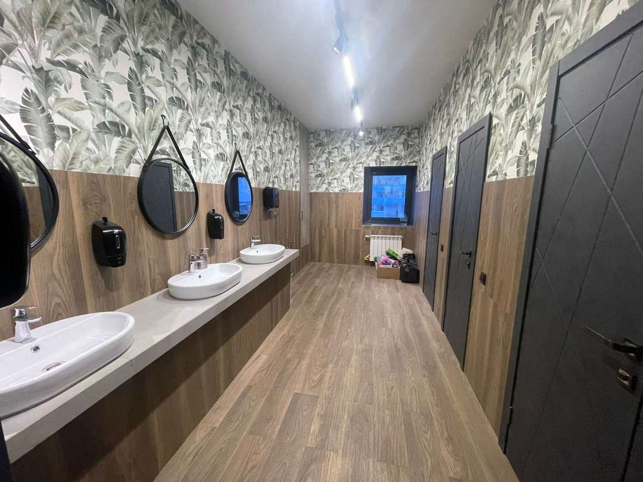 Аренда коммерческой недвижимости, 455м <sup>2</sup>, Самара, Ново-Садовая улица,  215кБ