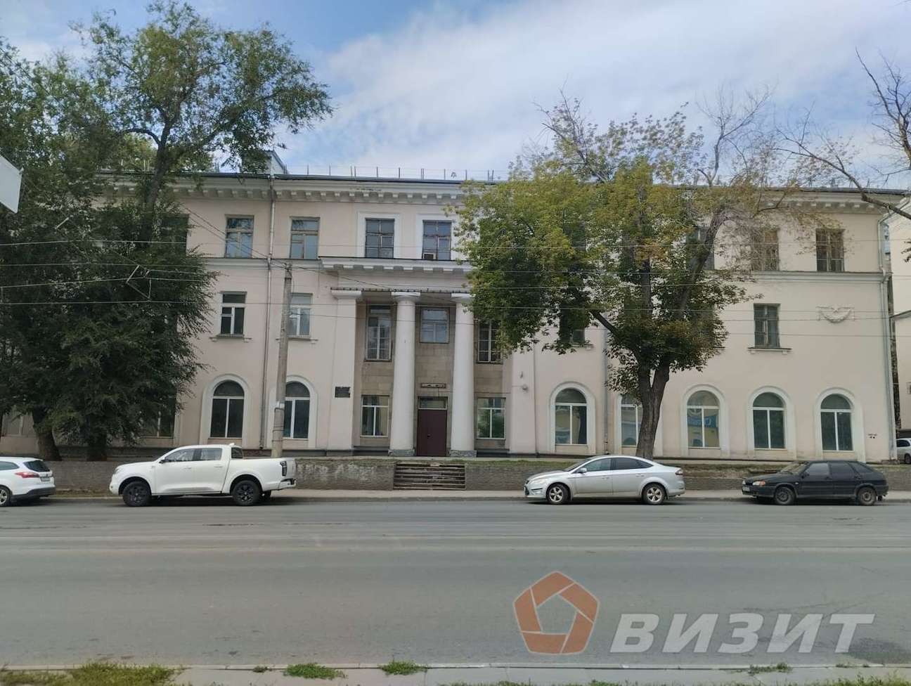 Аренда коммерческой недвижимости, 1682м <sup>2</sup>, Самара, Красноармейская улица,  122