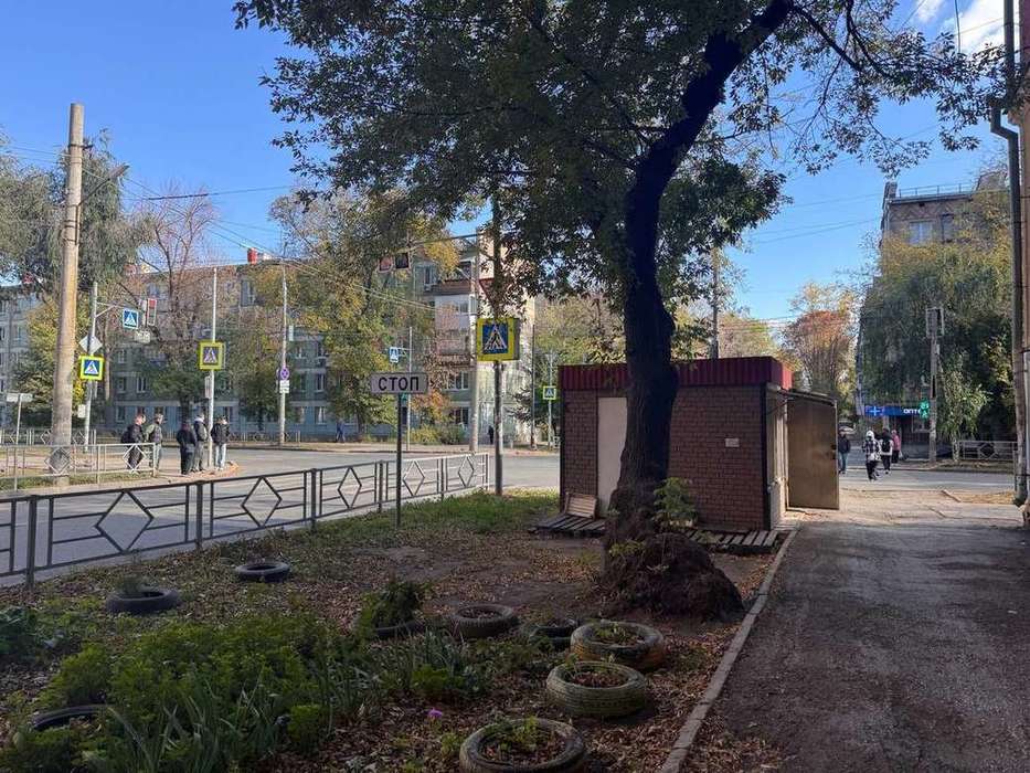 Аренда коммерческой недвижимости, 217м <sup>2</sup>, Самара, Физкультурная улица,  76