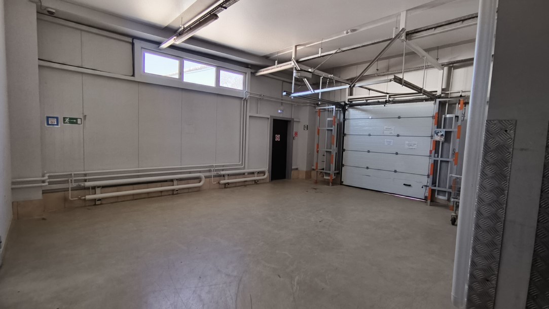 Аренда коммерческой недвижимости, 1515м <sup>2</sup>, Тольятти, Громовой улица,  33