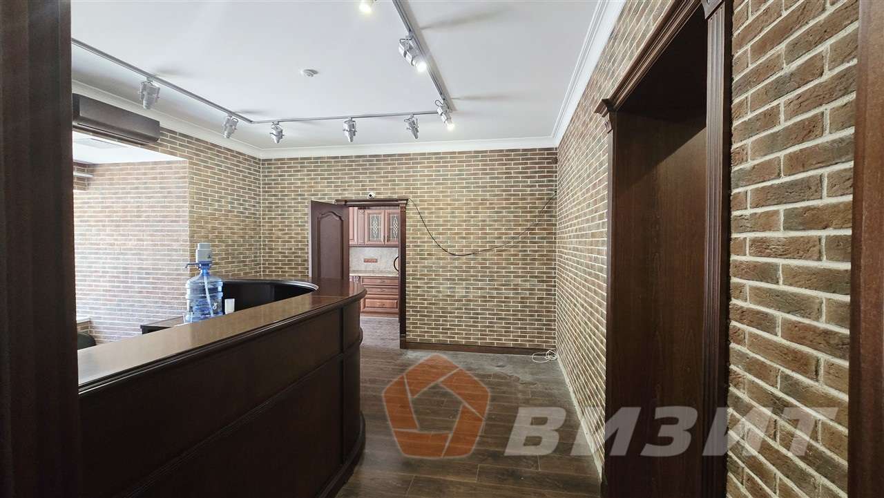 Аренда коммерческой недвижимости, 180м <sup>2</sup>, Самара, Молодогвардейская улица,  176