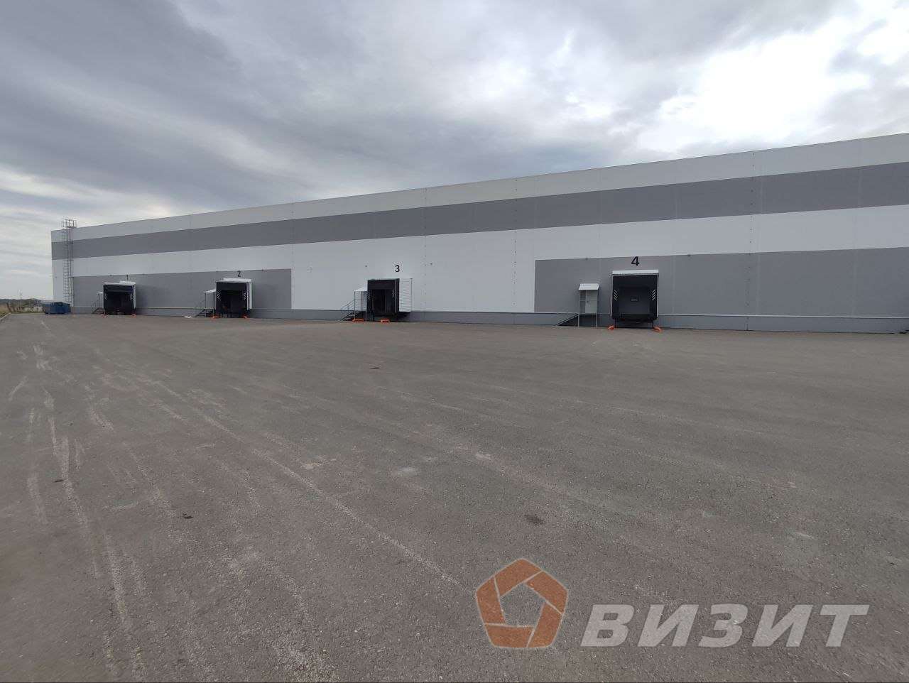 Аренда коммерческой недвижимости, 1500м <sup>2</sup>, Лопатино, улица Мира,  16/8