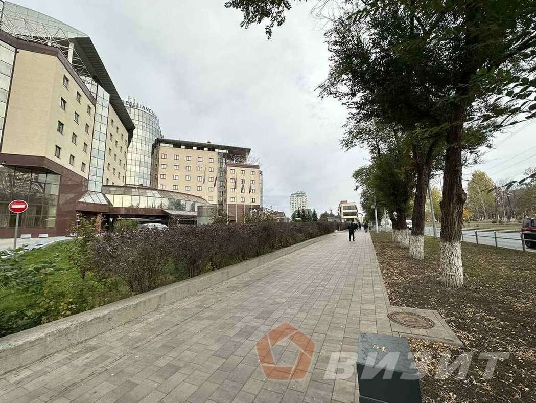 Продажа коммерческой недвижимости, 980м <sup>2</sup>, Самара, 3-я просека,  64