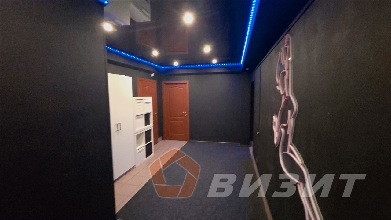 Продажа коммерческой недвижимости, 200м <sup>2</sup>, Самара, Мичурина улица,  126