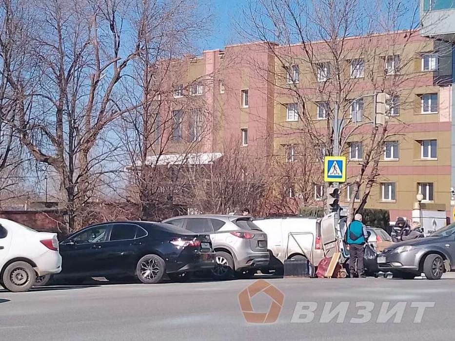 Аренда коммерческой недвижимости, 860м <sup>2</sup>, Самара, Лесная улица,  23