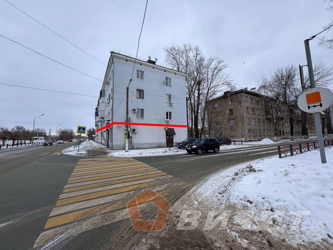 Продажа коммерческой недвижимости, 70м <sup>2</sup>, Чапаевск, Железнодорожная улица,  1